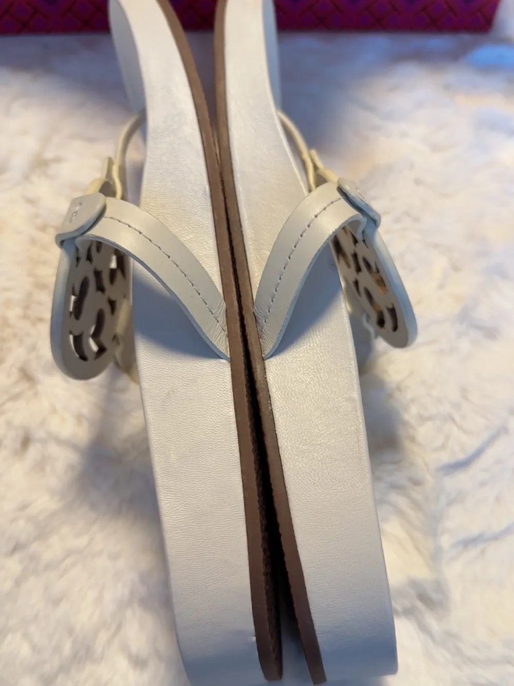 Tory Burch Cream Logo Cutout Jelly Thong Sandals